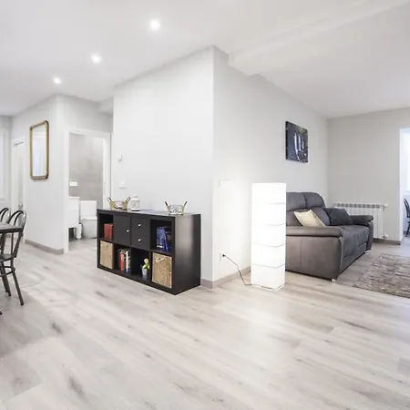 Concha Beach Boutiques - Sshousing San Sebastian